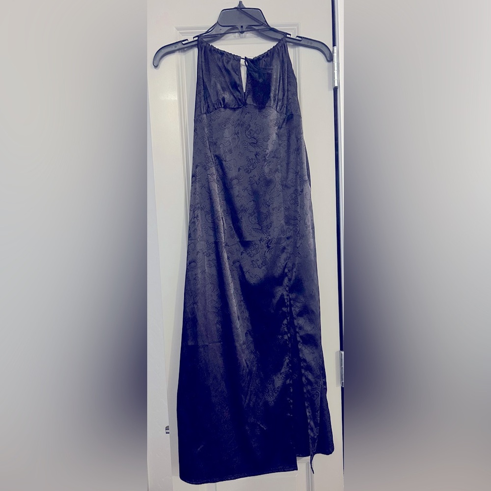 Black dress with dragon filigree